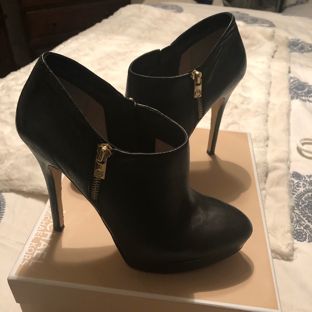 Black Michael Kors Booties size 9